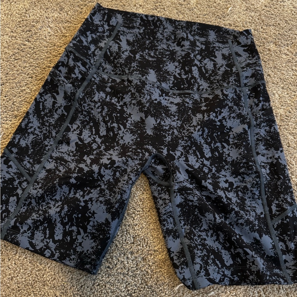 born primitive biker shorts with pockets - Picture 2 of 4